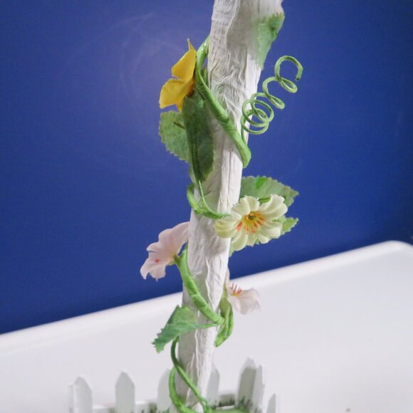 Easter Egg Tree 18" tall with eggs & flowers w picket fence - Picture 8 of 11